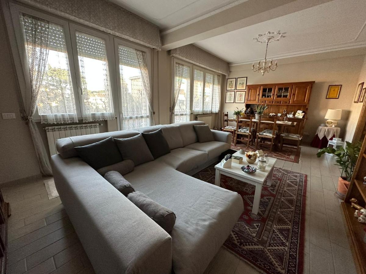Casa Alessia Apartment Лука Екстериор снимка