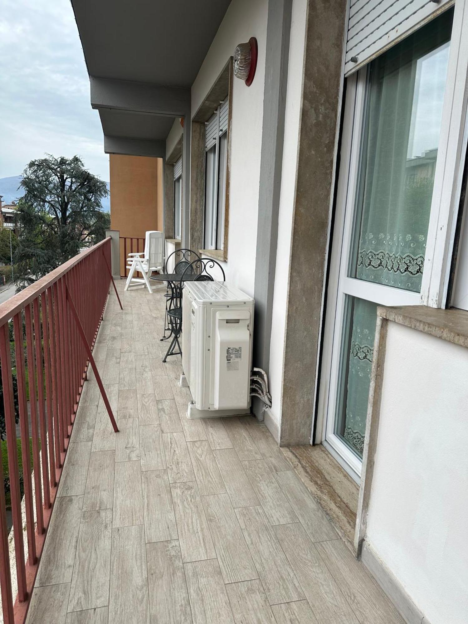Casa Alessia Apartment Лука Екстериор снимка